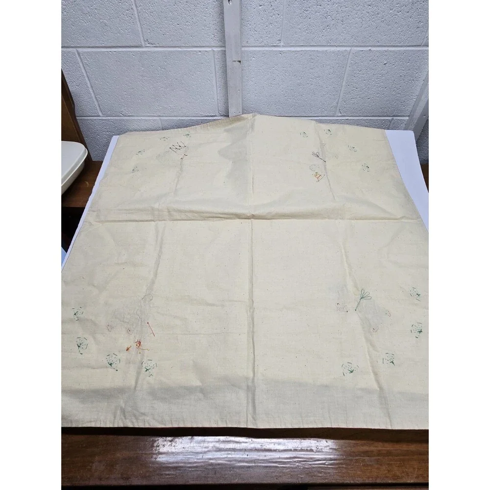 Unbranded preowned linen
